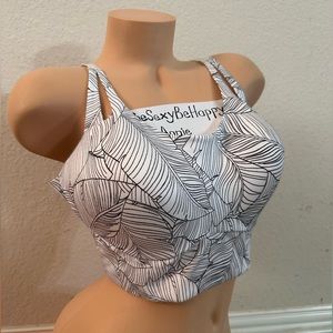 38dd Victoria’s Secret sports bra